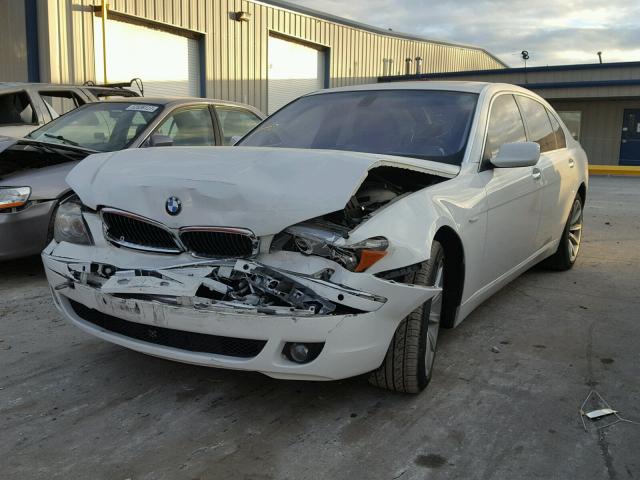 WBAHN83548DT87938 - 2008 BMW 750 LI WHITE photo 2