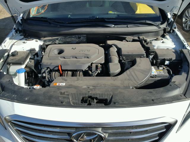 5NPE24AF1GH318443 - 2016 HYUNDAI SONATA SE WHITE photo 7