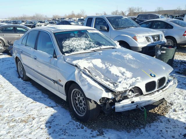 WBADM6344YGV00198 - 2000 BMW 528 I AUTO SILVER photo 1