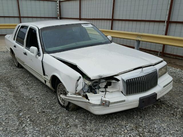 1LNLM81W7TY629436 - 1996 LINCOLN 4D WHITE photo 1