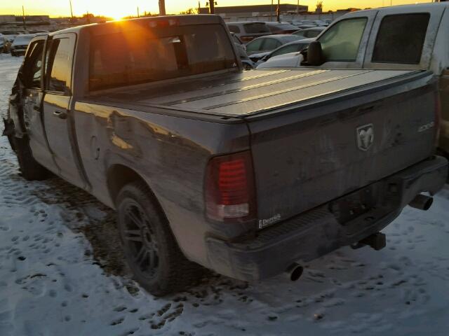 1C6RR7HT8FS746799 - 2015 RAM 1500 SPORT GRAY photo 3