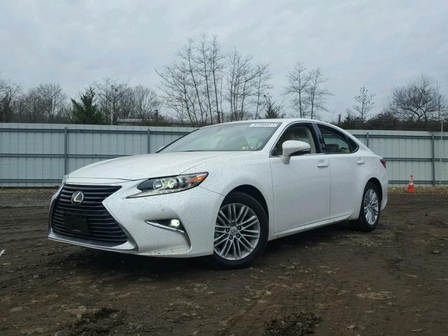 58ABK1GG5HU042944 - 2017 LEXUS ES 350 WHITE photo 9