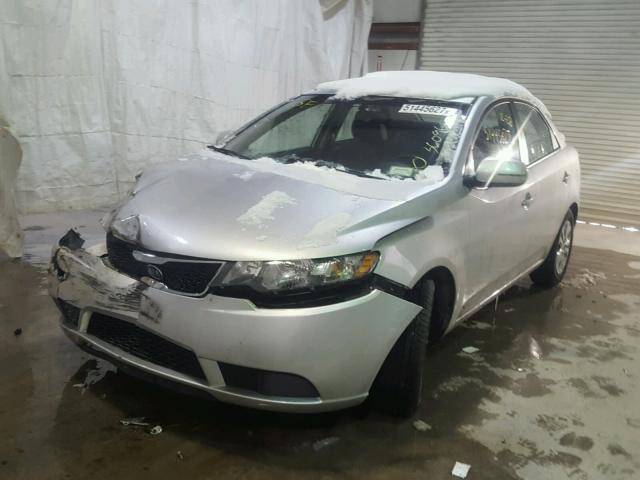 KNAFU4A26C5609877 - 2012 KIA FORTE EX SILVER photo 2