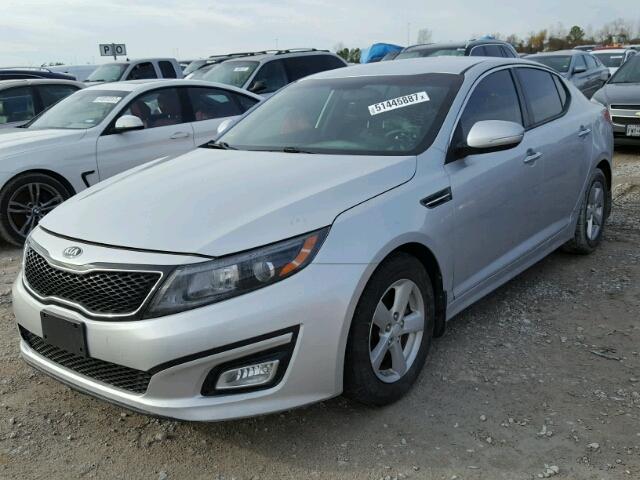 5XXGM4A75FG436730 - 2015 KIA OPTIMA LX SILVER photo 2