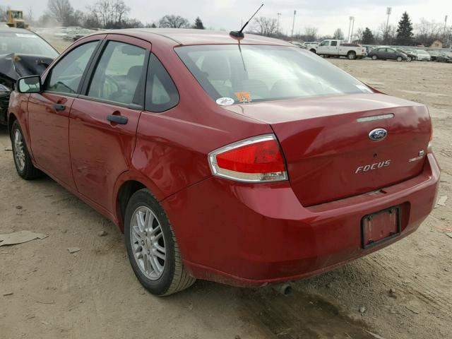 1FAHP35N69W209389 - 2009 FORD FOCUS SE RED photo 3