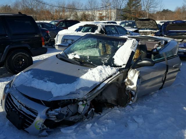 1C3EL75R04N315553 - 2004 CHRYSLER SEBRING GT SILVER photo 2