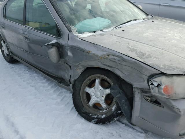 JN1DA31D72T453523 - 2002 NISSAN MAXIMA BEIGE photo 9