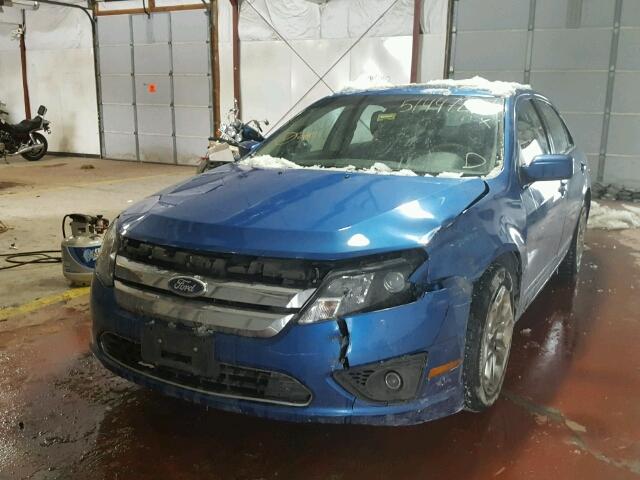 3FAHP0HA2BR124680 - 2011 FORD FUSION SE BLUE photo 2