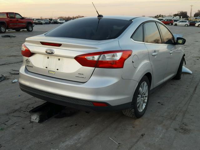 1FAHP3H26CL375406 - 2012 FORD FOCUS SEL SILVER photo 4