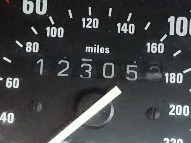 WBAAA1301J4141198 - 1988 BMW 325 IS SILVER photo 8