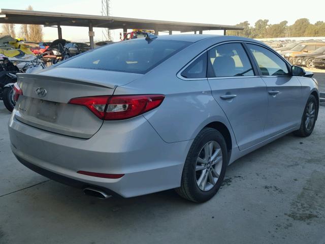 5NPE24AF1FH256721 - 2015 HYUNDAI SONATA SE SILVER photo 4