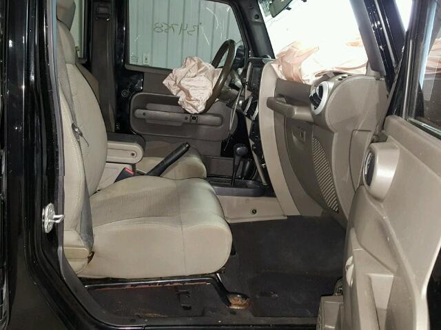 1J4GA59118L504338 - 2008 JEEP WRANGLER U BLACK photo 5