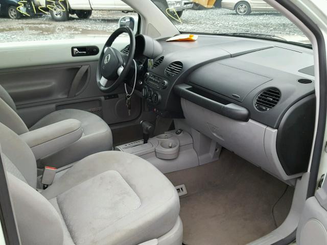 3VWCB21C52M458979 - 2002 VOLKSWAGEN NEW BEETLE 蓝色 照片 5