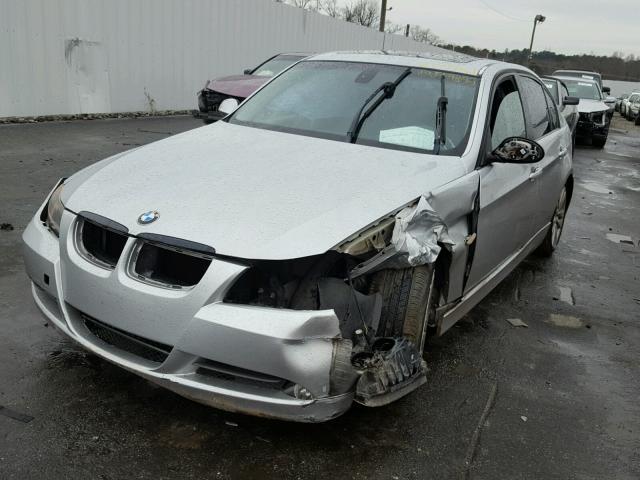 WBAVA37558NL57532 - 2008 BMW 328 I SILVER photo 2