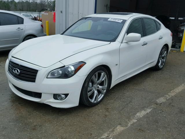 JN1AY1AP2EM230009 - 2014 INFINITI Q70 5.6 WHITE photo 2