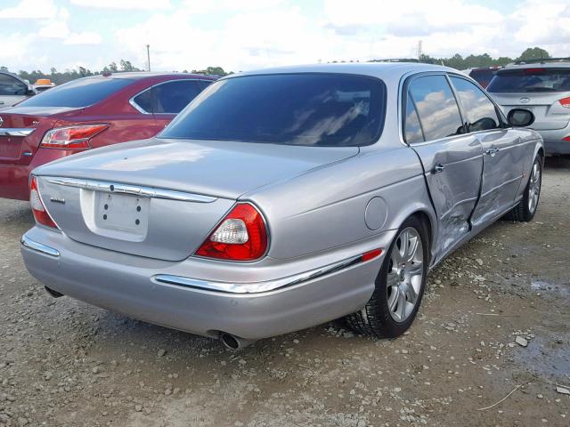 SAJWA79C05SG49357 - 2005 JAGUAR XJ8 L SILVER photo 4