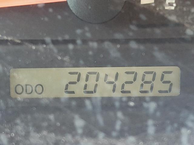 4T1BE32K24U335295 - 2004 TOYOTA CAMRY LE ვერცხლისფერი ფოტო 8