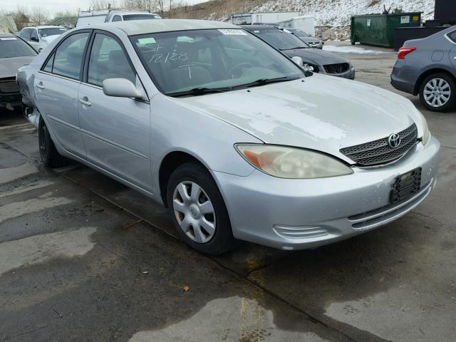 4T1BE32K12U097002 - 2002 TOYOTA CAMRY LE SILVER photo 1