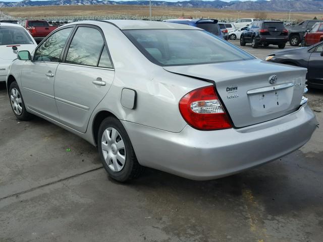 4T1BE32K12U097002 - 2002 TOYOTA CAMRY LE SILVER photo 3