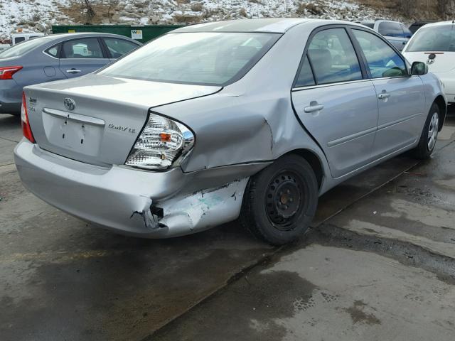 4T1BE32K12U097002 - 2002 TOYOTA CAMRY LE SILVER photo 4