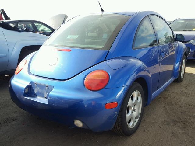 3VWCP21C52M424090 - 2002 VOLKSWAGEN NEW BEETLE 蓝色 照片 4