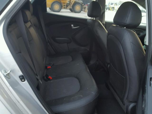 KM8JUCAC5CU541704 - 2012 HYUNDAI TUCSON GLS SILVER photo 6