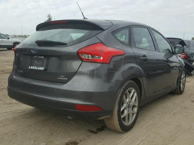 1FADP3K2XFL382208 - 2015 FORD FOCUS SE GRAY photo 4