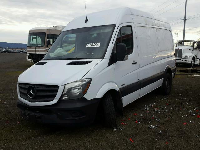 WD3PE7DD7GP230751 - 2016 MERCEDES-BENZ SPRINTER 2 WHITE photo 2