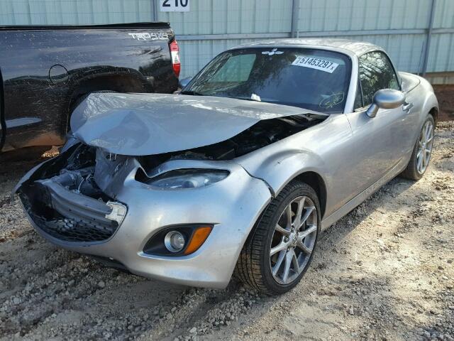 JM1NC2PF3B0217645 - 2011 MAZDA MX-5 MIATA SILVER photo 2