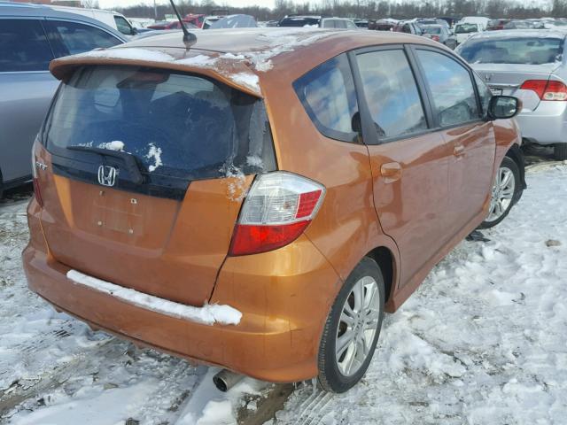 JHMGE8G42AS000268 - 2010 HONDA FIT SPORT ORANGE photo 4