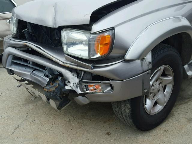 JT3GN86R020257767 - 2002 TOYOTA 4RUNNER SR TAN photo 9