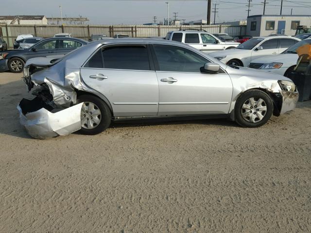 JHMCM56323C041361 - 2003 HONDA ACCORD LX SILVER photo 9