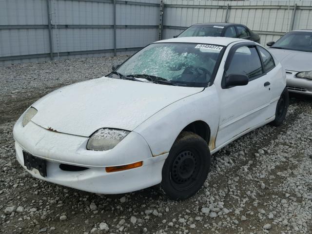 1G2JB1246W7602782 - 1998 PONTIAC SUNFIRE SE WHITE photo 2