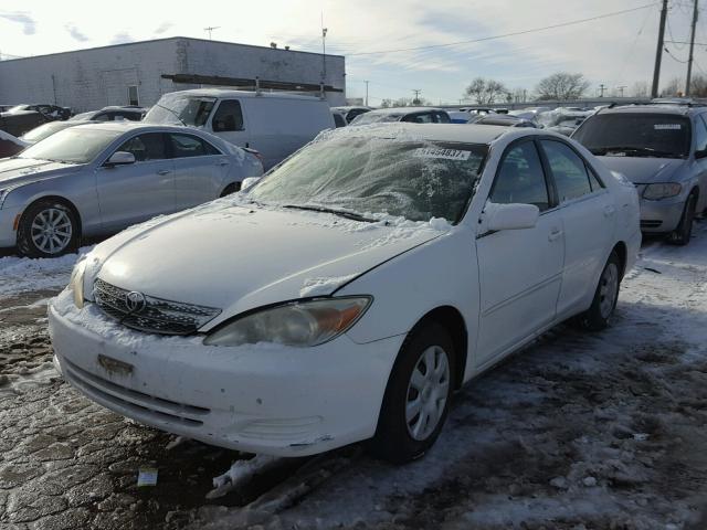 4T1BE32K94U314105 - 2004 TOYOTA CAMRY LE WHITE photo 2