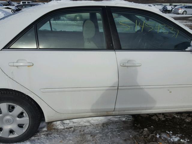 4T1BE32K94U314105 - 2004 TOYOTA CAMRY LE თეთრი ფოტო 9