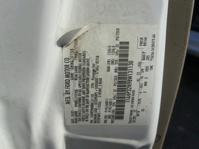 1FAHP32N98W131130 - 2008 FORD FOCUS S/SE WHITE photo 10