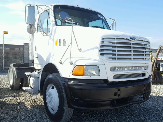 2FWBA2CG55AN84594 - 2005 STERLING TRUCK A 9500 WHITE photo 1