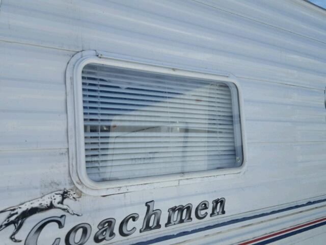 1TC2B208141210485 - 2004 COACH MOTOR HOME WHITE photo 9