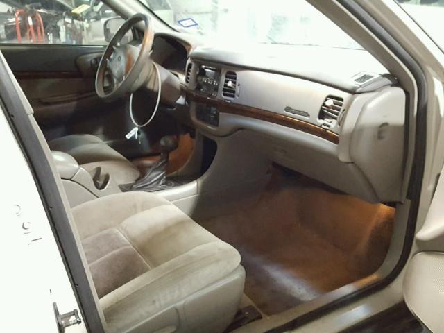 2G1WF55E049145098 - 2004 CHEVROLET IMPALA 白色 照片 5