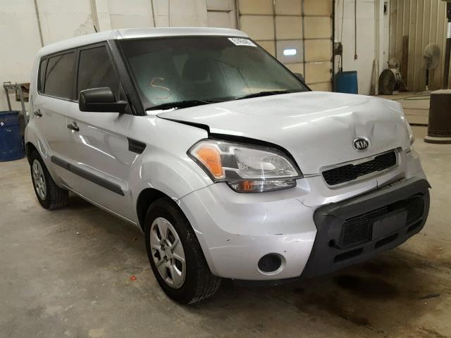 KNDJT2A11B7294307 - 2011 KIA SOUL SILVER photo 1