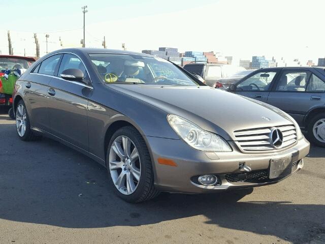 WDDDJ75XX6A011030 - 2006 MERCEDES-BENZ CLS 500C GRAY photo 1