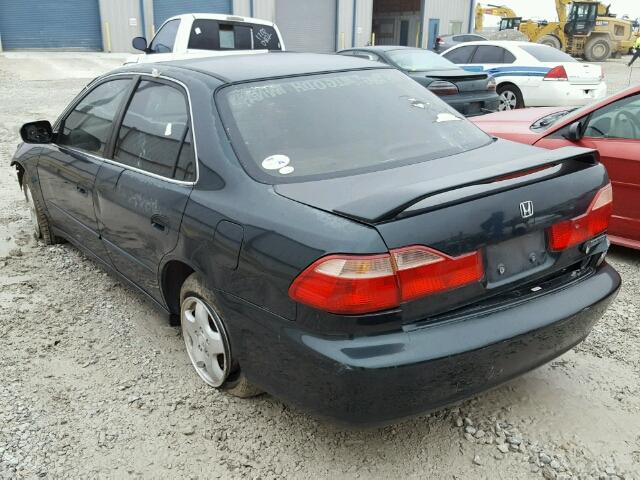 1HGCG1654YA070917 - 2000 HONDA ACCORD EX GREEN photo 3