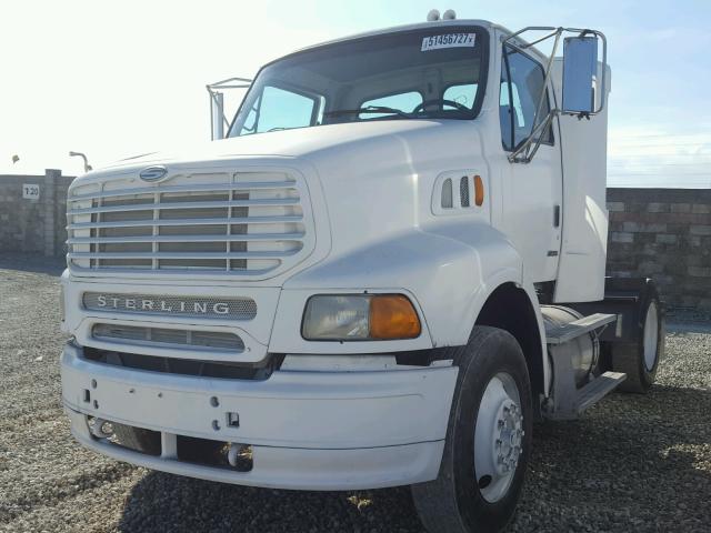 2FWBA2CG95AU34746 - 2005 STER TRUCK WHITE photo 2