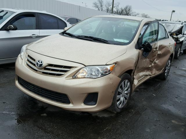 2T1BU4EE3DC013510 - 2013 TOYOTA COROLLA BA GOLD photo 2