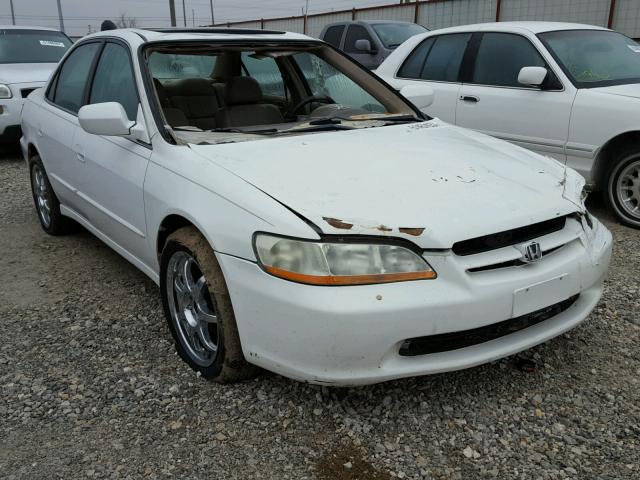 1HGCG555XXA122820 - 1999 HONDA ACCORD EX WHITE photo 1