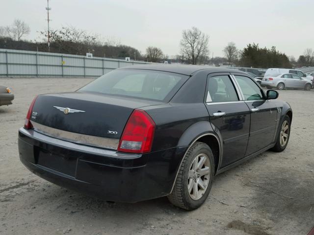 2C3LA43R96H471035 - 2006 CHRYSLER 300 BLACK photo 4