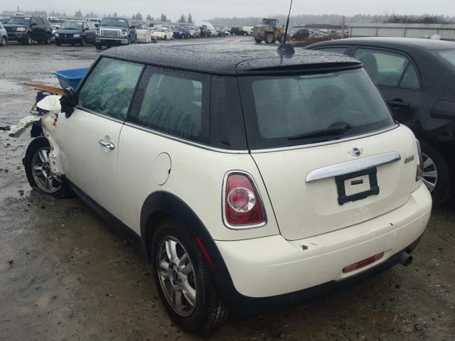 WMWSU3C55DT546025 - 2013 MINI COOPER WHITE photo 3