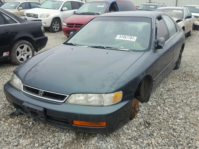 JHMCD5639VC018386 - 1997 HONDA ACCORD LX GRAY photo 2