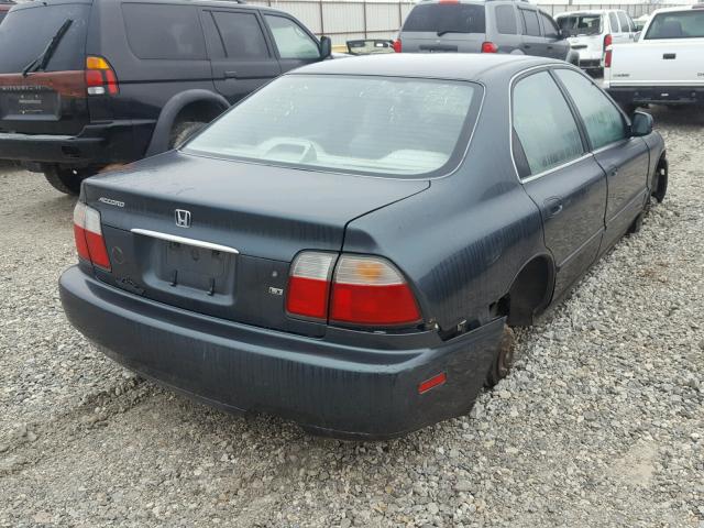 JHMCD5639VC018386 - 1997 HONDA ACCORD LX GRAY photo 4