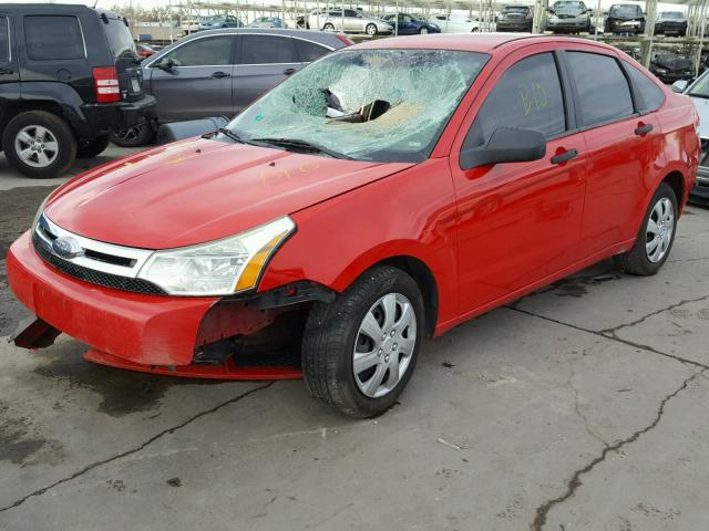 1FAHP34N98W162357 - 2008 FORD FOCUS S/SE RED photo 2